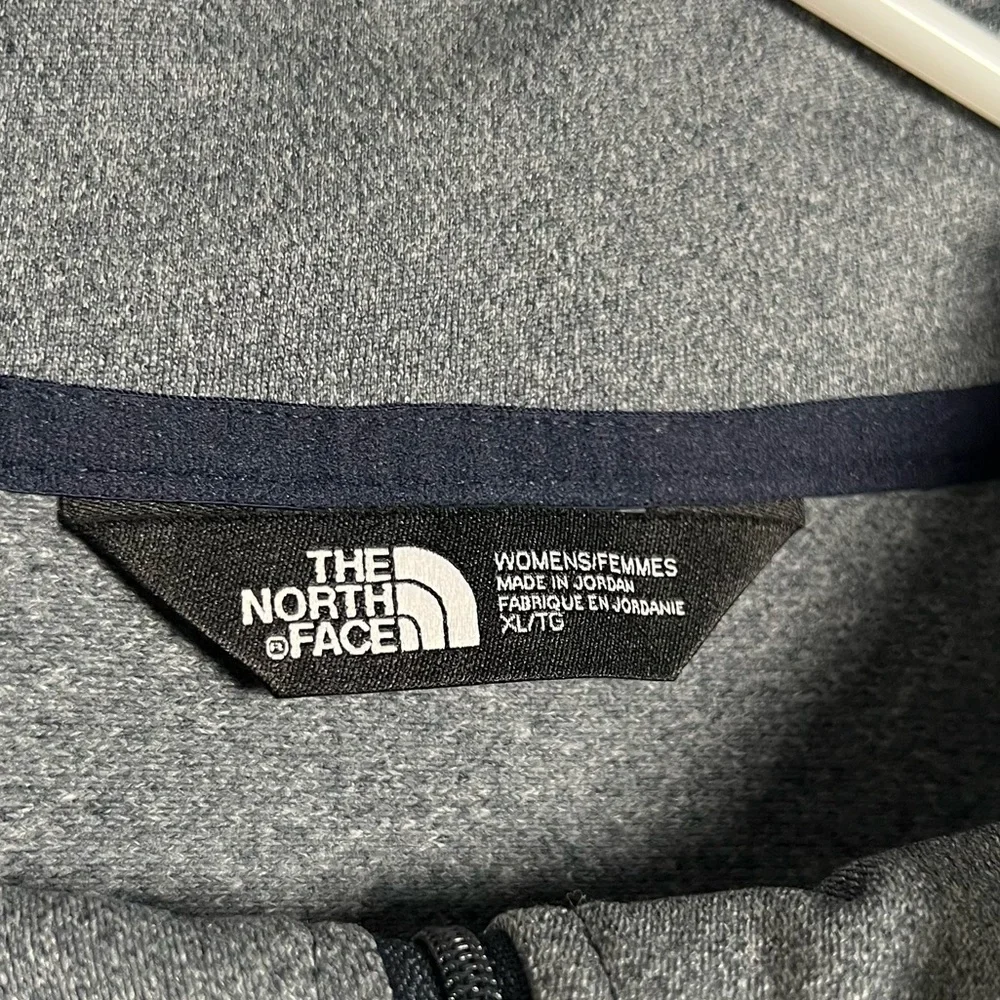 The North Face Quarter Zip John Deere - Picture 3 of 6